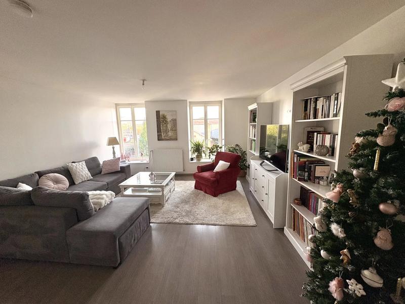 Appartement - 207 m² - 7 pièces