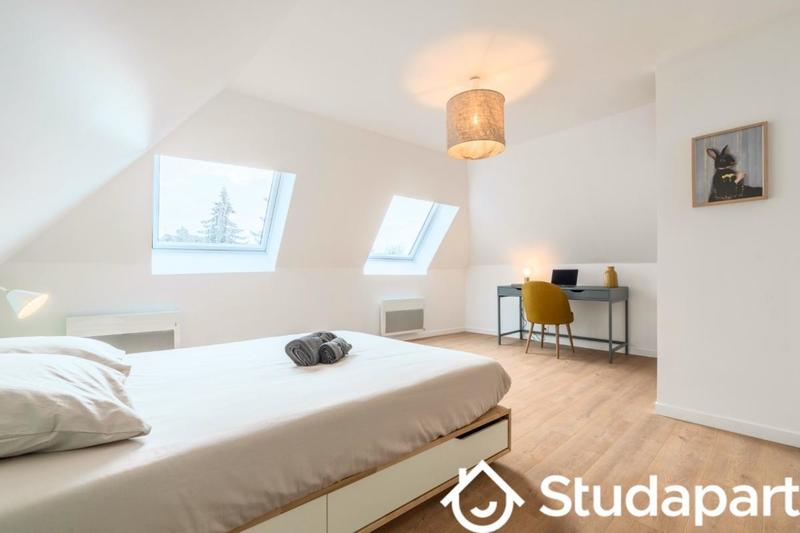 Chambre - 14 m² - 1 pièce