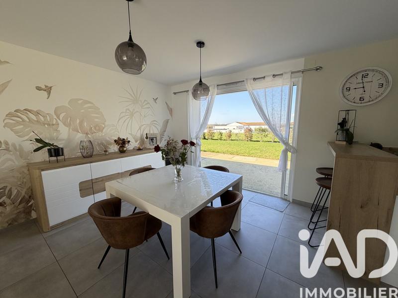Maison - 95 m² - 5 pièces