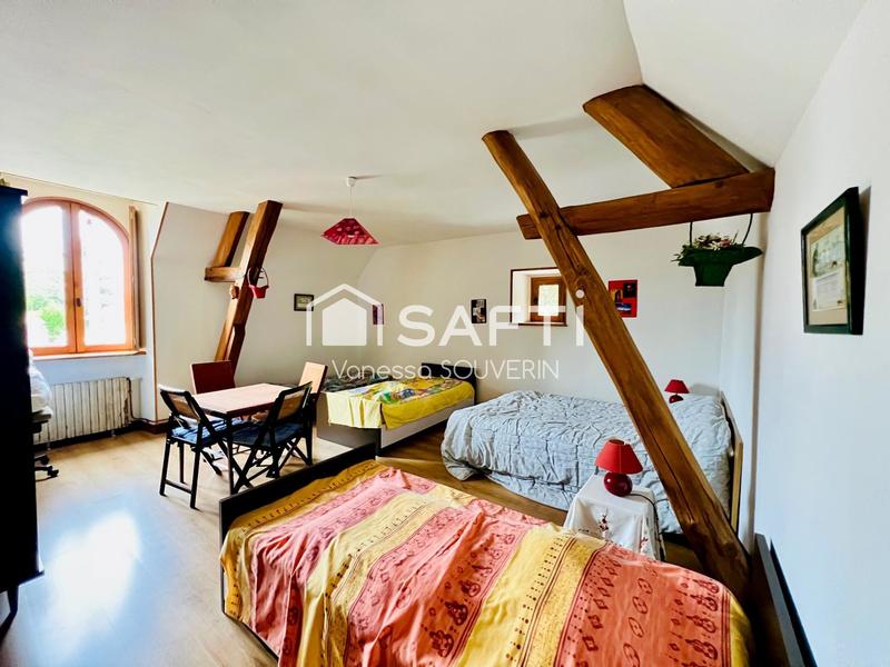 Maison - 202 m² - 7 pièces