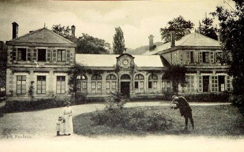 Visite guidée de Cambo-les-Bains, du thermalisme au climatisme