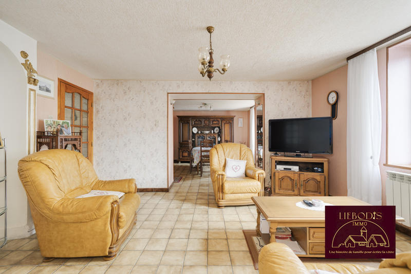 Maison - 185 m² - 8 pièces