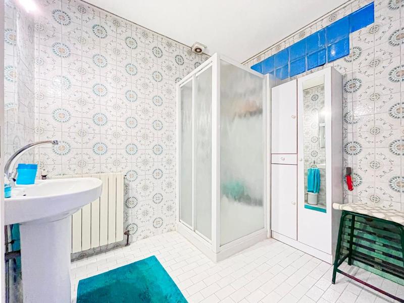 Maison - 200 m² - 7 pièces