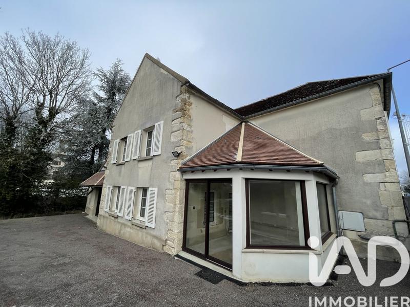Maison de village - 214 m² - 7 pièces