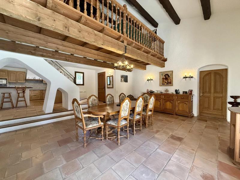 Maison - 162 m² - 7 pièces