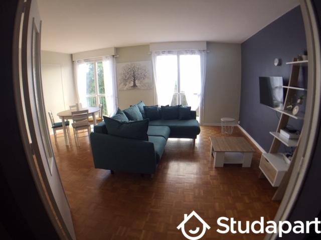 Chambre - 13 m² - 1 pièce