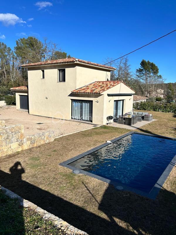 Maison - 128 m² - 5 pièces