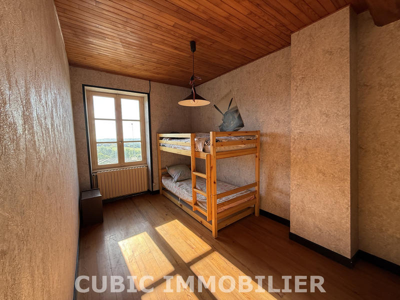 Maison - 150 m² - 4 pièces