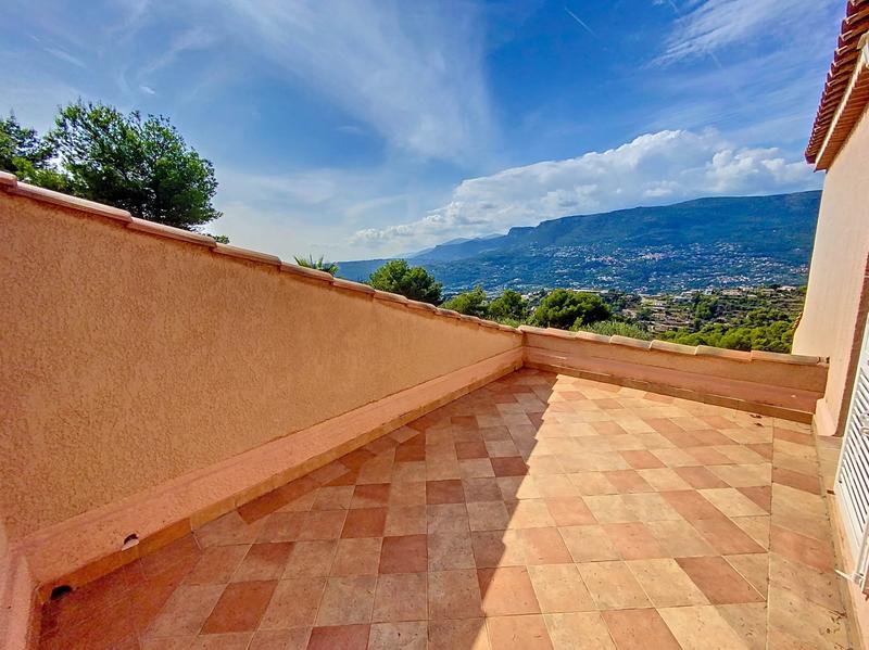 Villa - 155 m² - 4 pièces