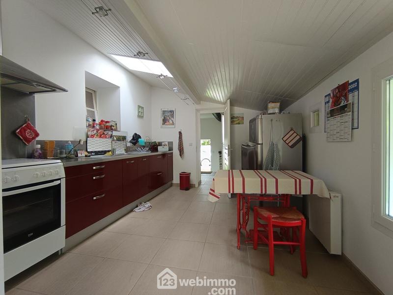 Maison - 215 m² - 7 pièces