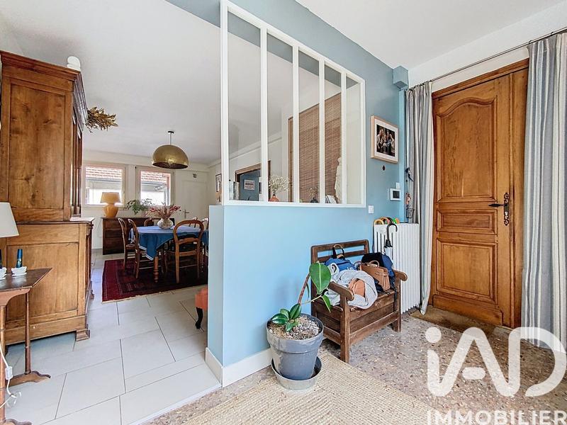 Maison - 241 m² - 7 pièces