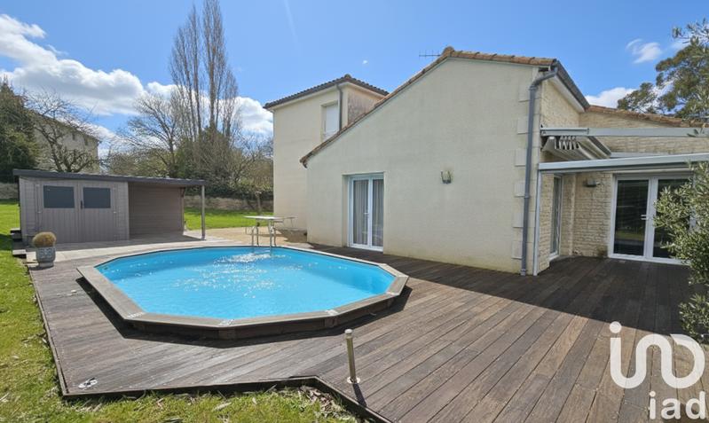 Maison - 249 m² - 10 pièces