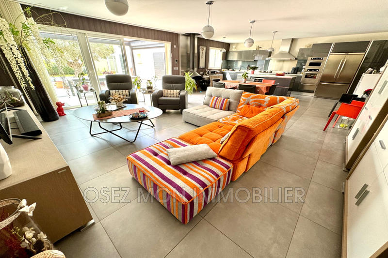 Villa - 190 m² - 6 pièces