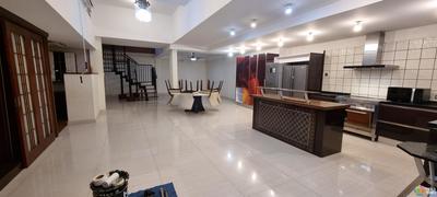 Bureau - 300 m² - 9 pièces