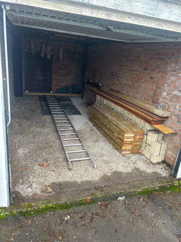 Parking / Garage - 15 m²