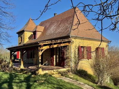 Maison - 140 m² - 5 pièces