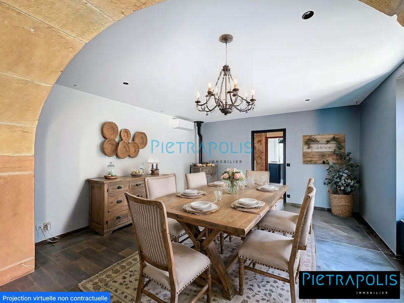 Maison ancienne - 281 m² - 9 pièces