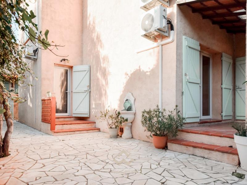 Maison traditionnelle - 114 m² - 4 pièces