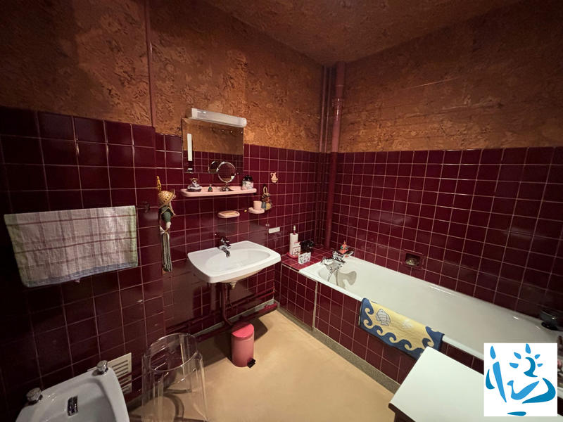 Appartement - 80 m² - 4 pièces