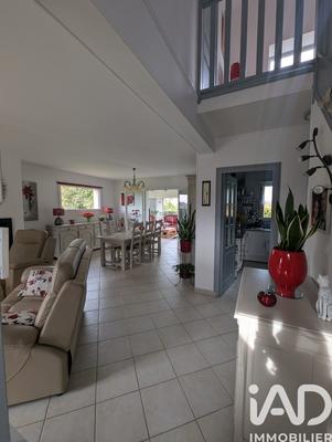 Maison - 169 m² - 7 pièces
