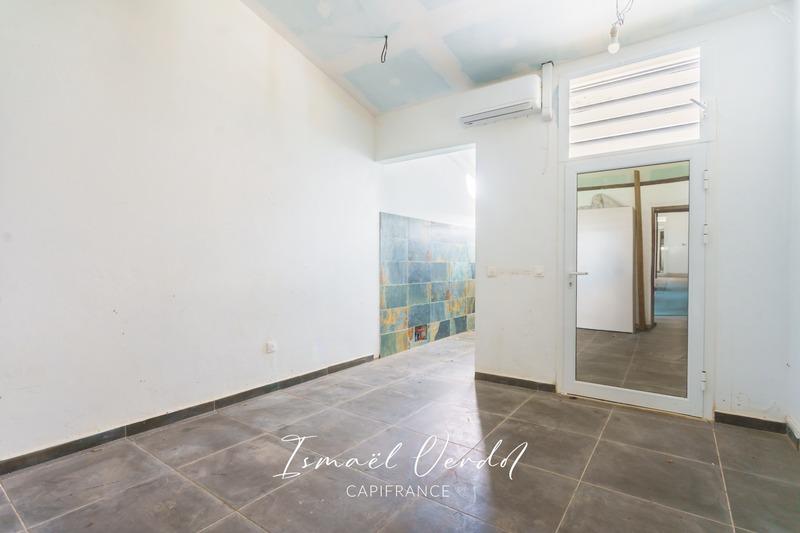 Maison - 392 m² - 20 pièces