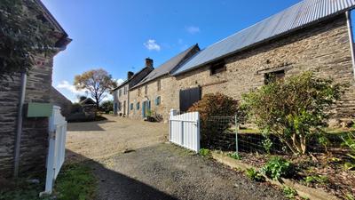 Longère - 210 m² - 8 pièces