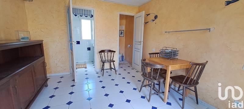 Maison - 245 m² - 11 pièces