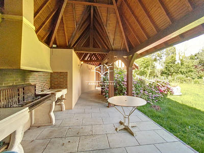 Maison - 136 m² - 9 pièces