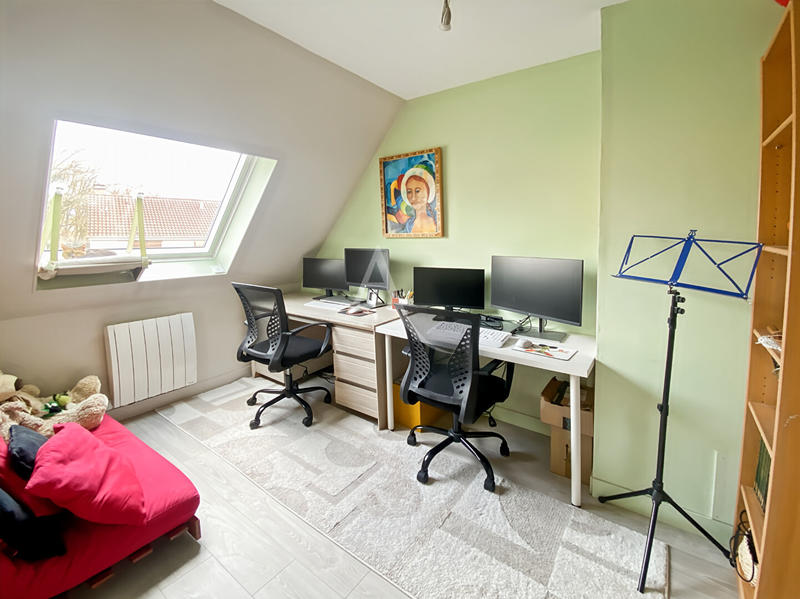 Maison - 90 m² - 5 pièces