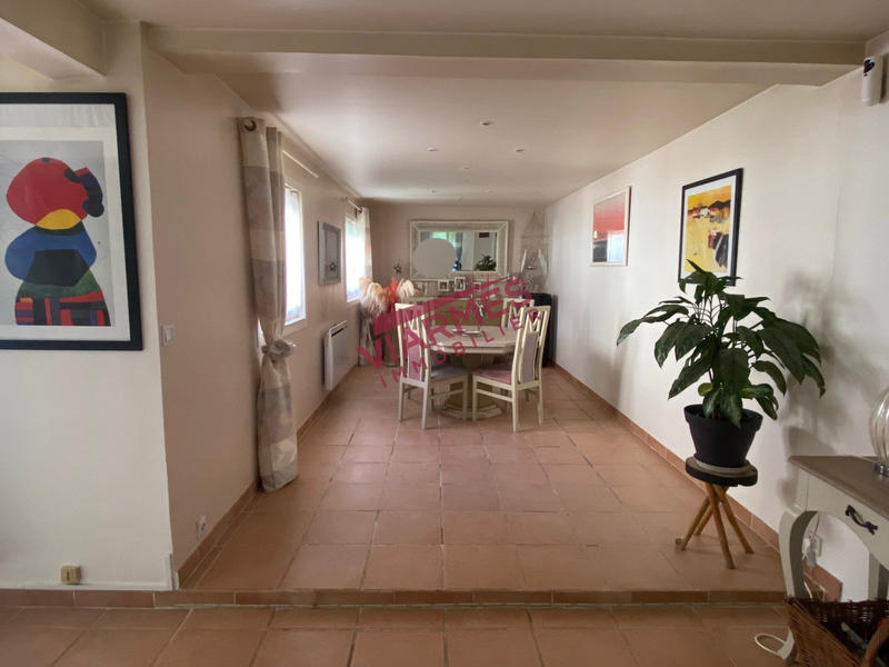 Maison - 196 m² - 8 pièces