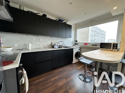 Appartement - 85 m² - 5 pièces