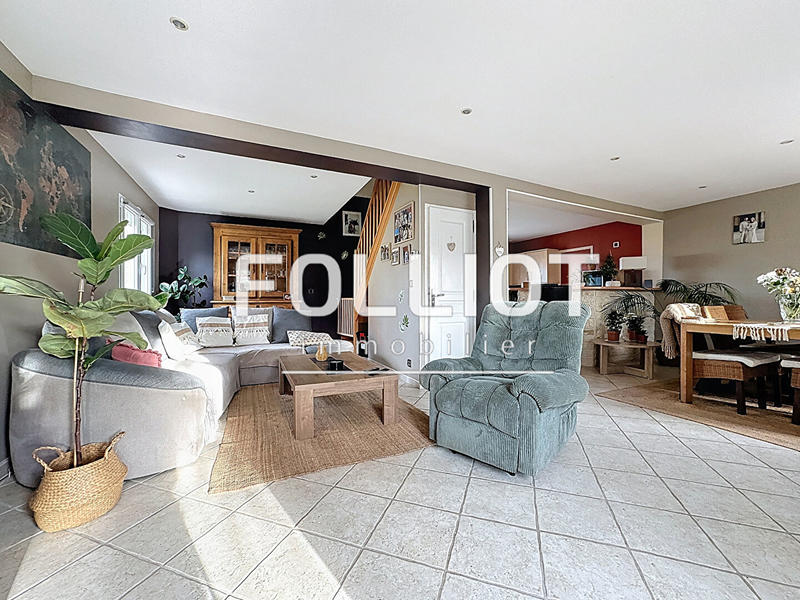 Maison - 90 m² - 4 pièces