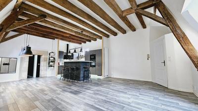 Appartement - 111 m² - 5 pièces