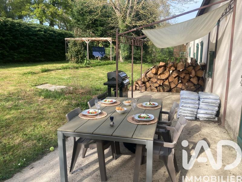 Maison - 327 m² - 13 pièces