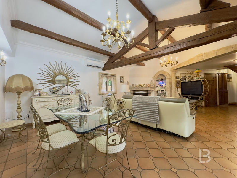 Maison - 135 m² - 4 pièces