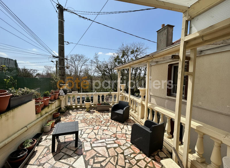 Maison - 84 m² - 4 pièces