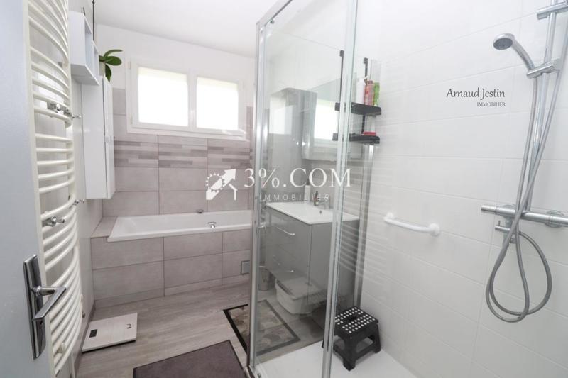 Maison - 158 m² - 7 pièces