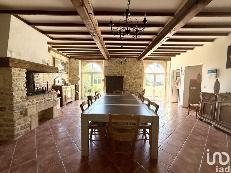 Maison - 496 m² - 14 pièces