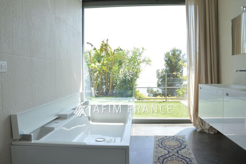 Villa - 380 m² - 8 pièces