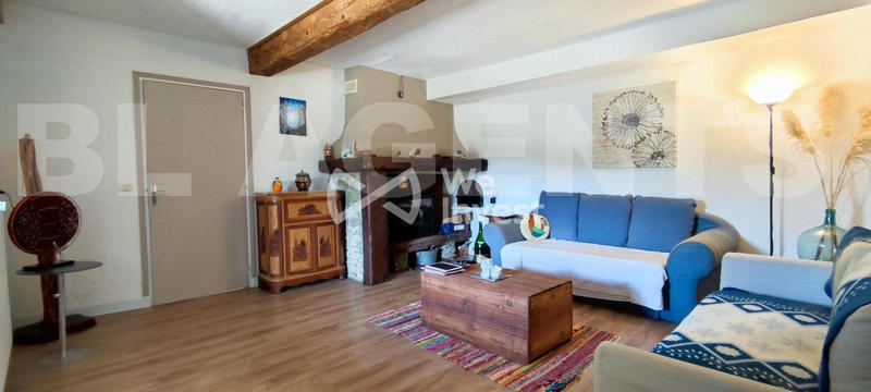 Maison - 273 m² - 10 pièces