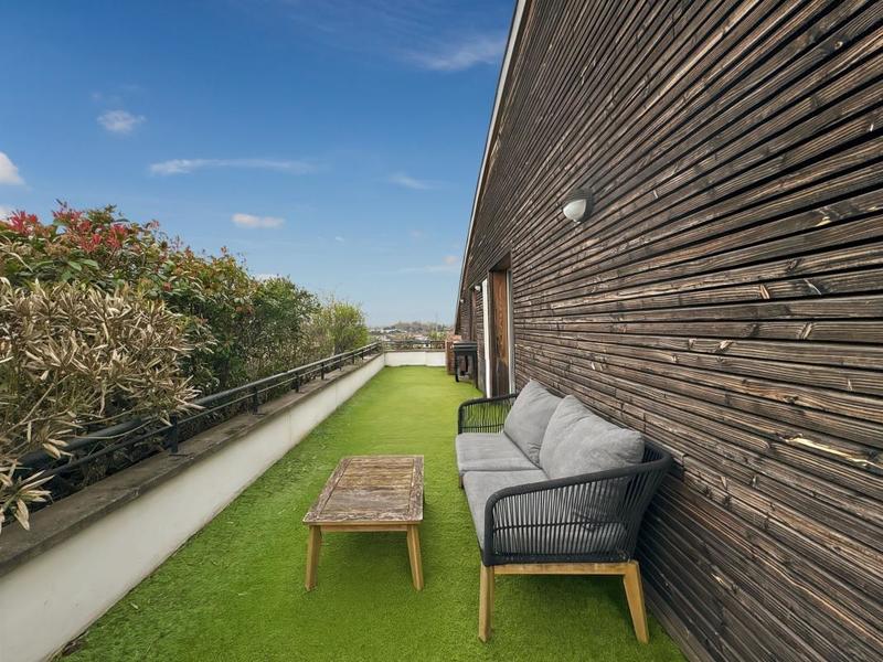 Penthouse - 83 m² - 3 pièces