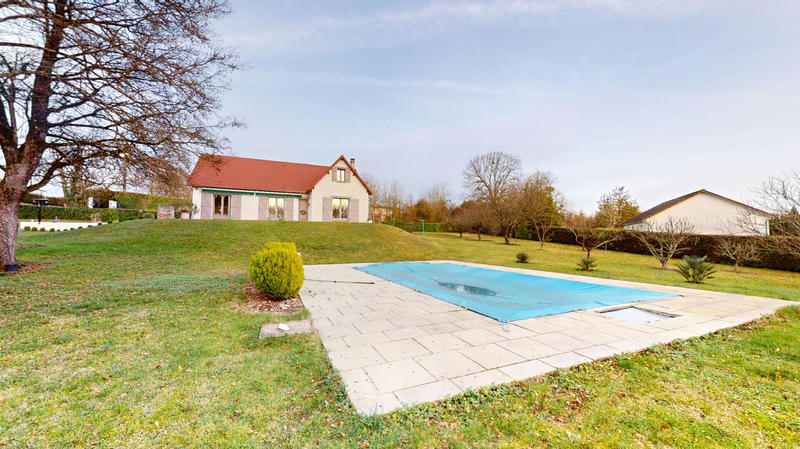 Maison - 138 m² - 6 pièces