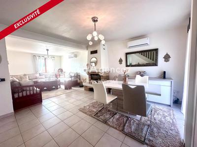 Maison - 115 m² - 5 pièces