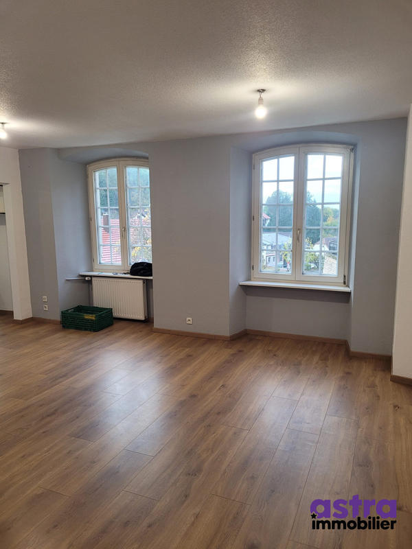 Appartement - 80 m² - 3 pièces