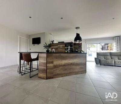 Maison - 103 m² - 4 pièces