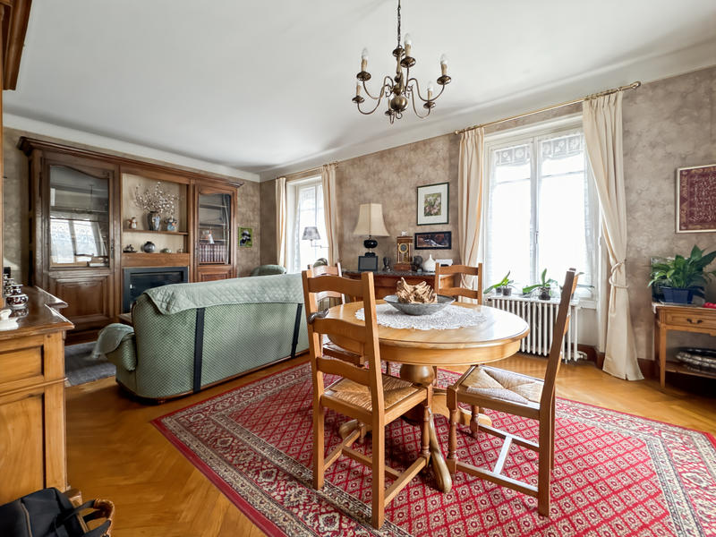 Maison - 120 m² - 6 pièces