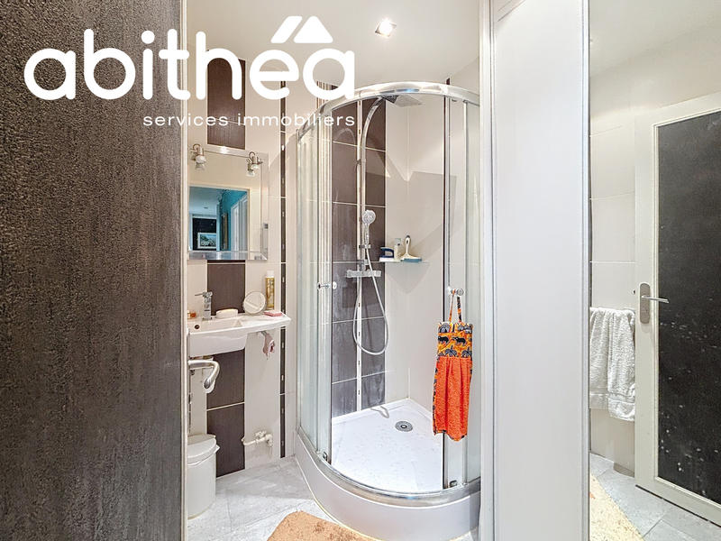 Appartement - 79 m² - 5 pièces