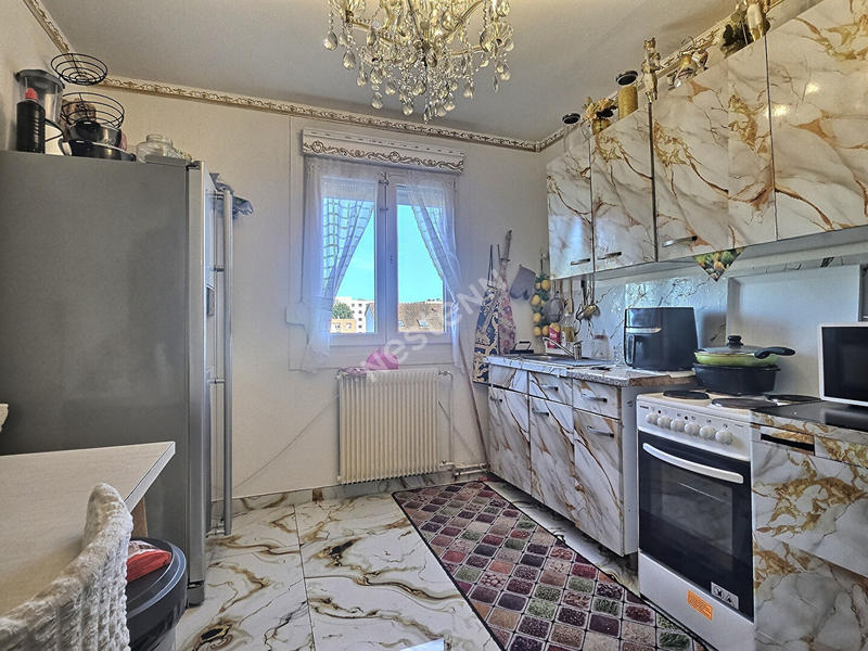 Appartement - 64 m² - 4 pièces