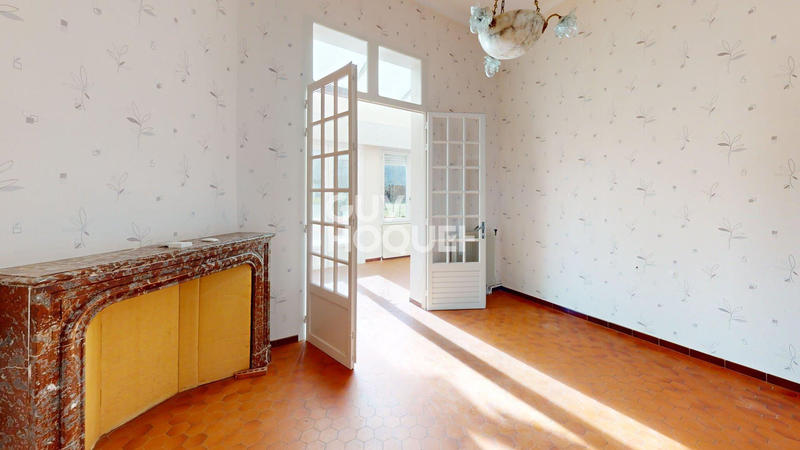 Maison - 195 m² - 8 pièces