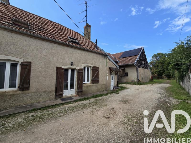 Maison de village - 108 m² - 5 pièces